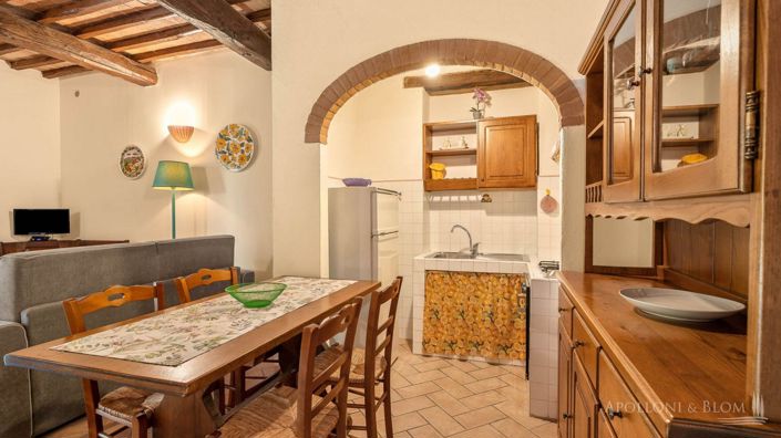 Image No.27-11 Bed Apartment for sale