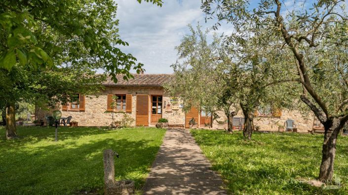 Image No.9-11 Bed Apartment for sale