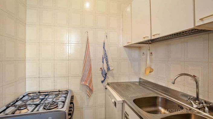 Image No.13-6 Bed Apartment for sale