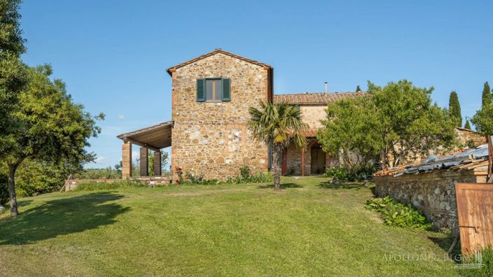 Image No.18-6 Bed Apartment for sale