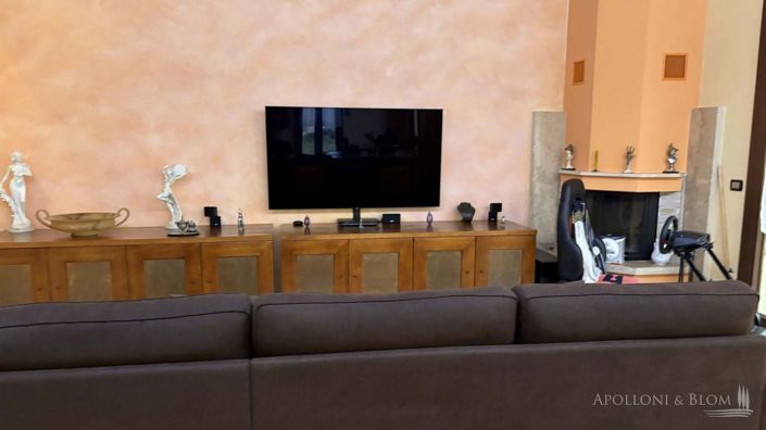 Image No.17-2 Bed Apartment for sale