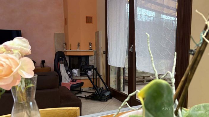 Image No.20-2 Bed Apartment for sale