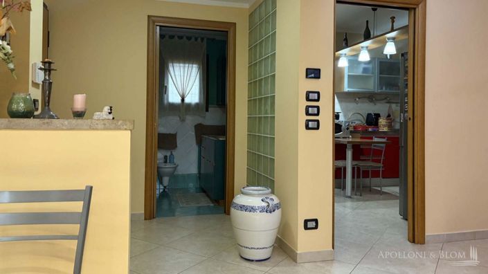 Image No.23-2 Bed Apartment for sale