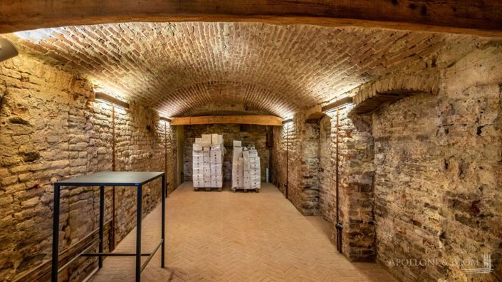 Image No.27-10 Bed Vineyard for sale