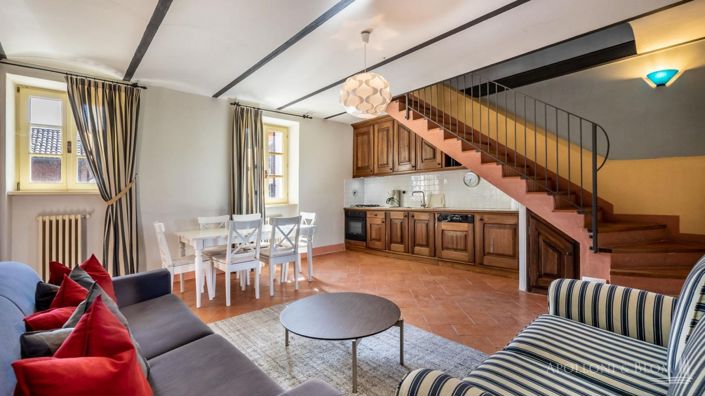 Image No.29-10 Bed Vineyard for sale