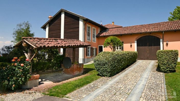 Image No.8-10 Bed Vineyard for sale