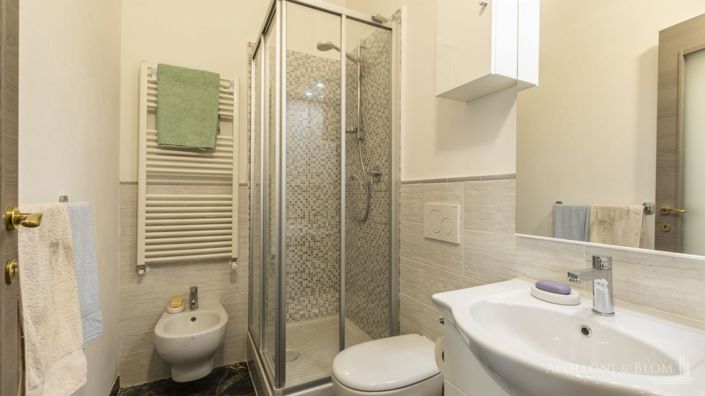 Image No.27-2 Bed Apartment for sale