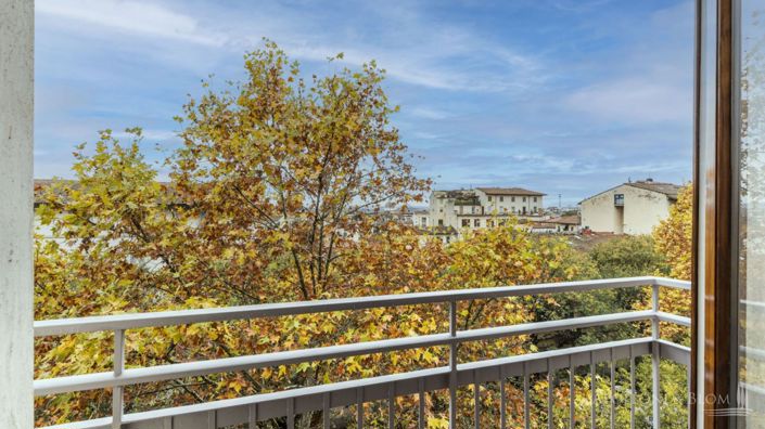 Image No.28-2 Bed Apartment for sale