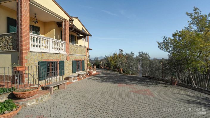 Image No.30-3 Bed Villa for sale