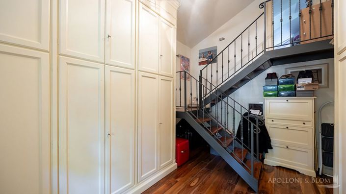 Image No.25-5 Bed Apartment for sale