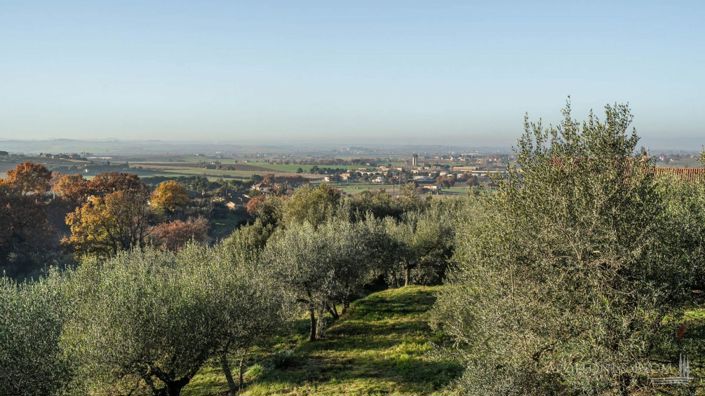 Image No.28-7 Bed Apartment for sale