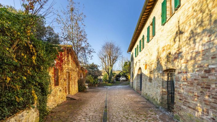 Image No.30-3 Bed Apartment for sale