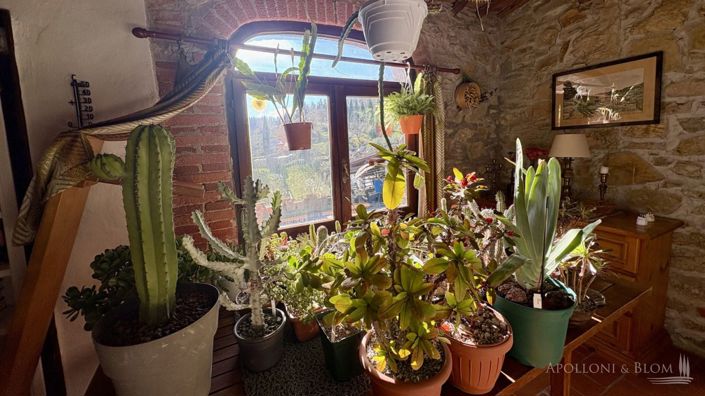 Image No.15-4 Bed Apartment for sale