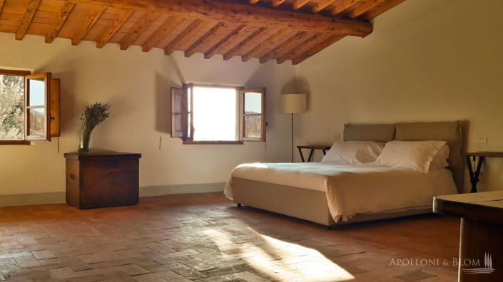 Image No.17-6 Bed Apartment for sale