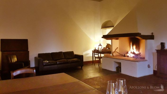 Image No.2-6 Bed Apartment for sale