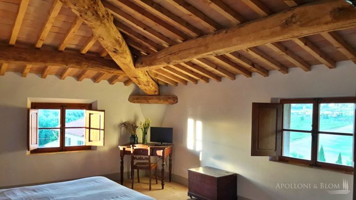 Image No.21-6 Bed Apartment for sale