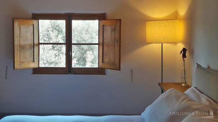 Image No.22-6 Bed Apartment for sale