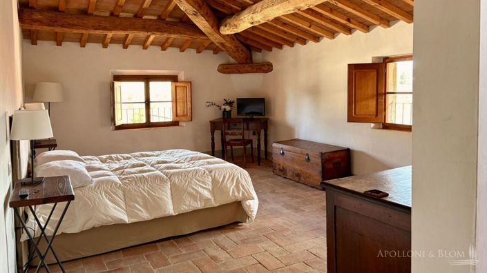 Image No.3-6 Bed Apartment for sale