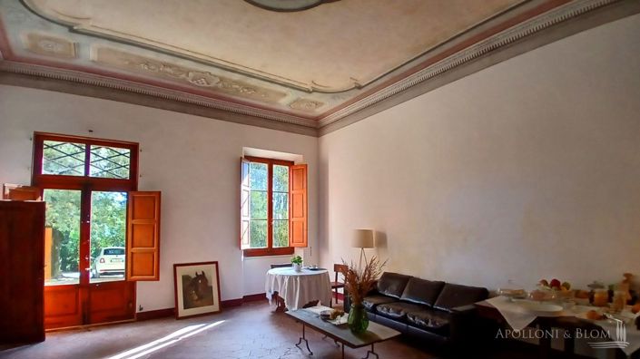 Image No.5-6 Bed Apartment for sale