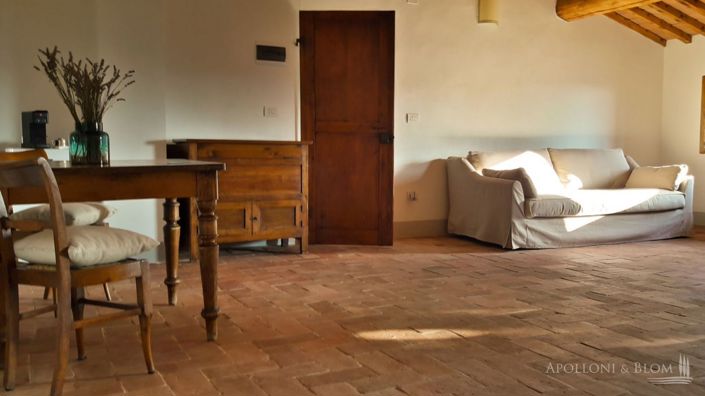 Image No.9-6 Bed Apartment for sale