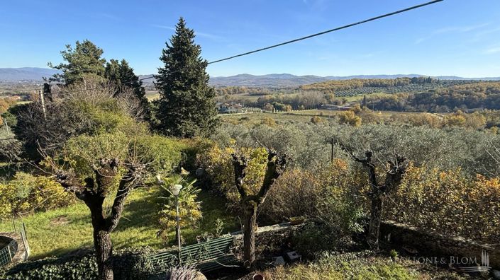 Image No.13-10 Bed Apartment for sale