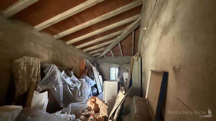 Image No.30-10 Bed Apartment for sale