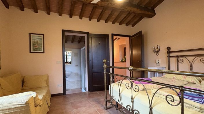 Image No.21-Maison de campagne de 2 chambres à vendre à Castellina in Chianti