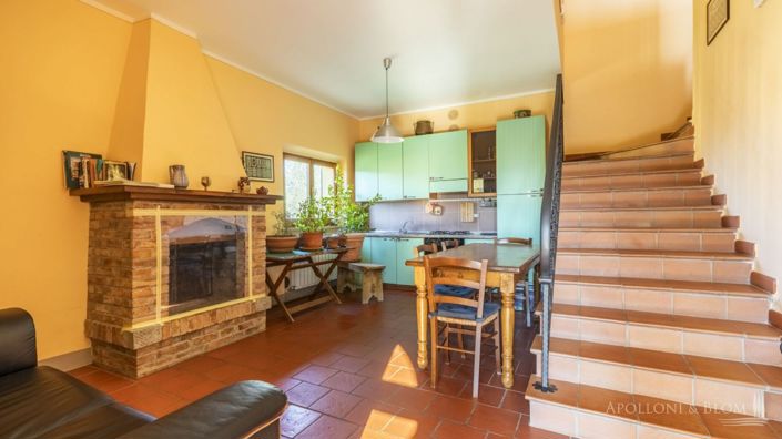 Image No.22-10 Bed Vineyard for sale