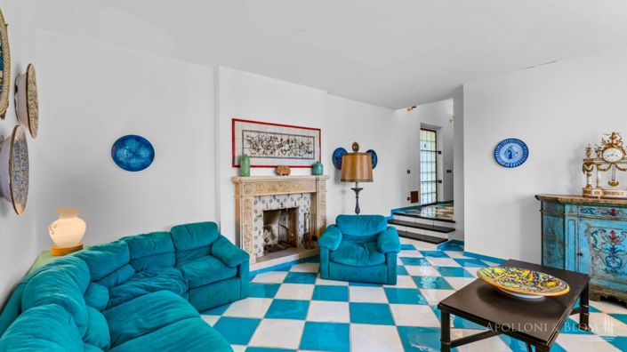 Image No.15-8 Bed Villa for sale