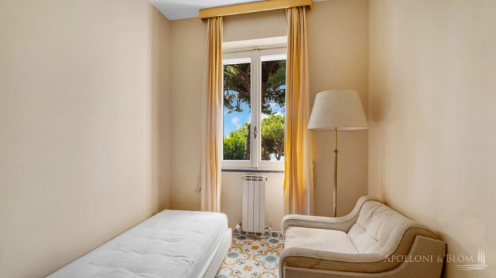 Image No.23-8 Bed Villa for sale