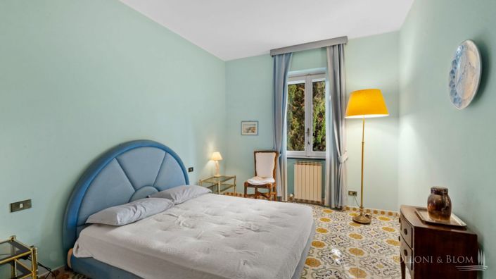 Image No.24-8 Bed Villa for sale