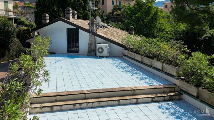 Image No.30-8 Bed Villa for sale