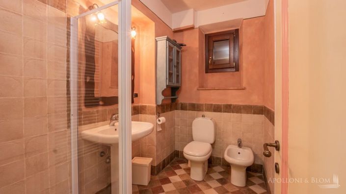 Image No.20-3 Bed Apartment for sale