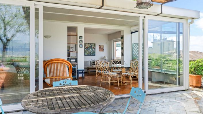 Image No.13-2 Bed Apartment for sale