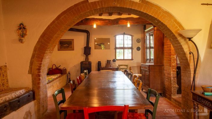 Image No.17-4 Bed Apartment for sale