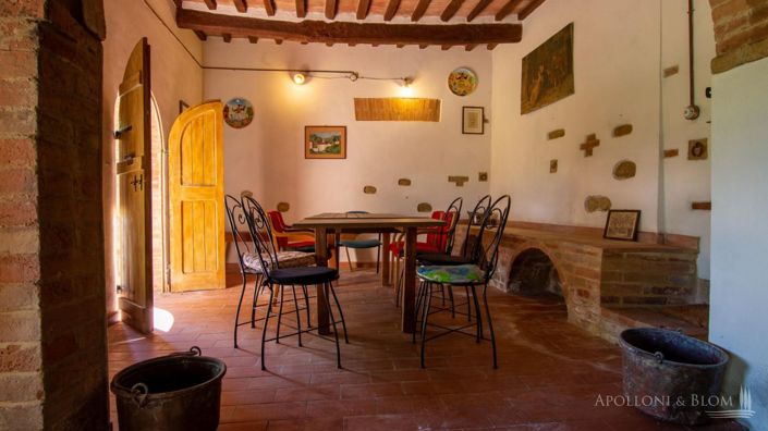 Image No.17-4 Bed Apartment for sale