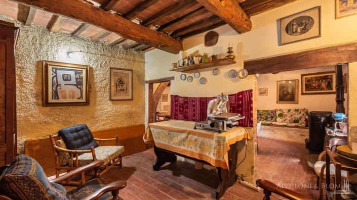 Image No.20-4 Bed Apartment for sale
