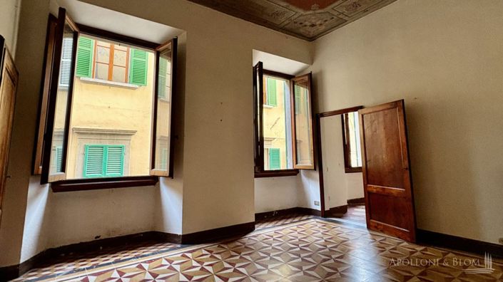 Image No.15-3 Bed Apartment for sale