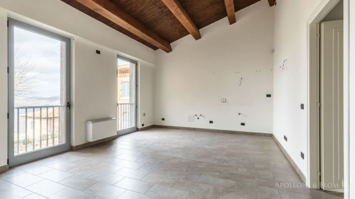 Image No.18-2 Bed Apartment for sale