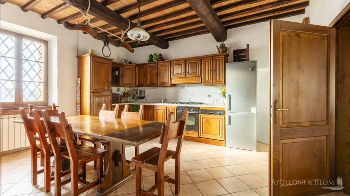 Image No.11-7 Bed Apartment for sale