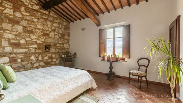 Image No.25-7 Bed Apartment for sale