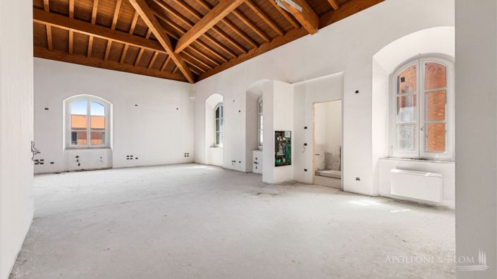 Image No.5-Commercial for sale