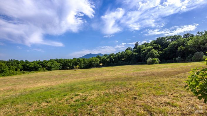 Image No.2-1 Bed Land for sale