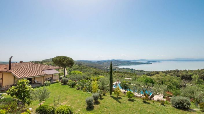 Image No.2-7 Bed Villa for sale