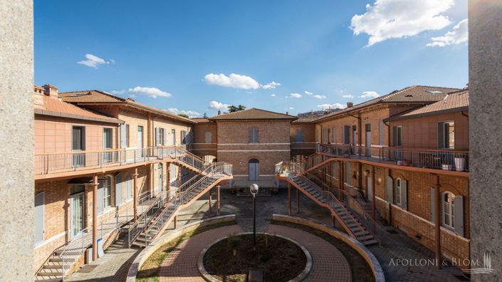 Image No.25-3 Bed Apartment for sale