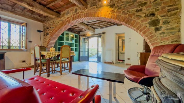 Image No.18-2 Bed Apartment for sale