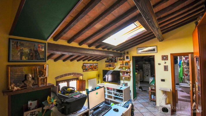 Image No.11-2 Bed Apartment for sale