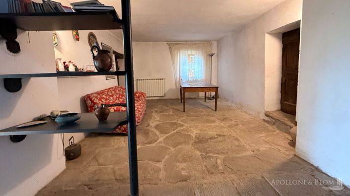 Image No.18-4 Bed Apartment for sale