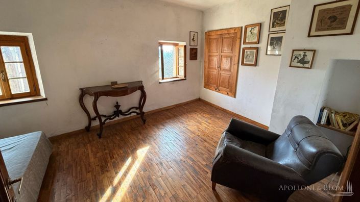 Image No.24-4 Bed Apartment for sale