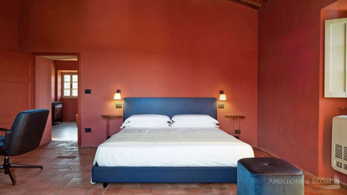 Image No.20-5 Bed Villa for sale